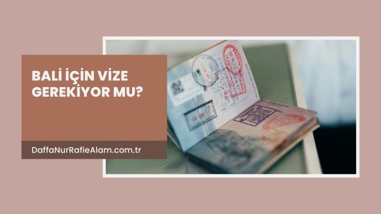 Bali için vize gerekiyor mu başlıklı kapak görseli ve damgalarla dolu açık bir pasaport
